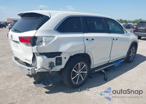 2017 Toyota Highlander Xle z USA, uszkodzony, nr VIN 5TDJZRFH9HS516992